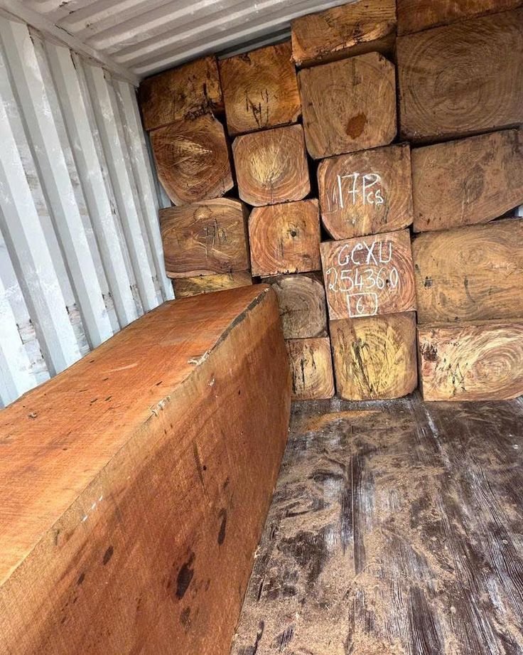 Teak Wood Round Logs